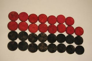 31 Vintage Wooden Checkers Wood Black And Red 1.  25 Inch Diameter