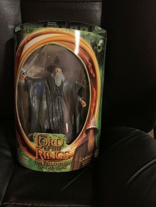 Toy Biz The Lord Of The Rings The Fellowship Of The Ring Gandalf W/ Light Staff