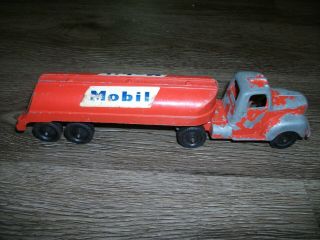 Vintage 1950s Mobil Gas 2 Pc Truck Tanker Tootsie Toy Die Cast Metal 2