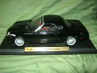 2002 Ford Thunderbird Black Maisto Special Edition Die - Cast Metal 1/18 Scale