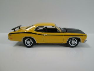 1971 Plymouth Duster 340 (yellow) 1/64 Scale