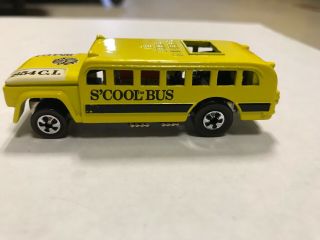 Hot Wheels Vintage Series S’cool Bus Yellow 1970 Re - Cast Version.  Case 4