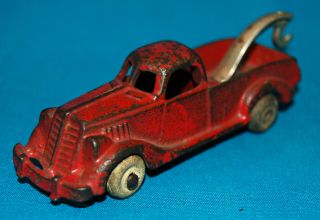 Hubley 1930s Cast Iron Tow Truck Toy