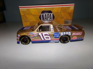1/24 Ron Hornaday 16 Napa Gold 1997 Chevy Race Truck Action Nascar Diecast