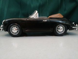 Burago 1961 Porsche 356 B Convertible Die Cast Model Car Collectible Toy 1:18