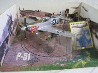 Motor Max P - 51 Mustang Airplane 1/48 Die Cast And Plastic