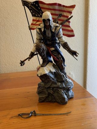 Assassin’s Creed 3 Collector’s Edition Connor Statue
