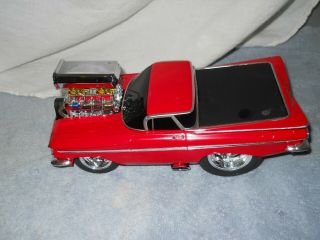 Funline Muscle Machine 1959 Chevrolet El Camino 1:18 Scale - Red