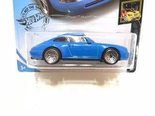 Hot Wheels ‘96 Porsche Carrera Blue W/real Riders Custom