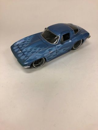 Jada Toys 1963 Chevy Corvette Sting Ray Coupe 1/24