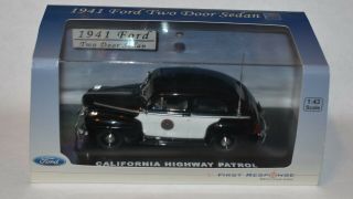 California Highway Patrol First Response 1941 Ford 2 Door Sedan 1:43 Chp