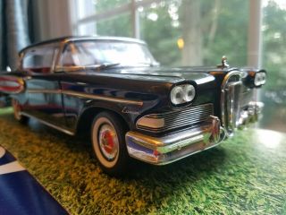 Road Signature 1:18 Scale 1958 Edsel Citation Hardtop Shipped In Display Case