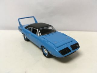 1970 70 Plymouth Road Runner Superbird Collectible 1/64 Scale Diecast Model