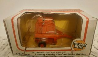 Ertl 1/32 Case Round Baler Farm Toy