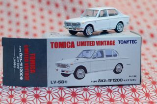 Tomica Limited Vintage Neo Tomica Toyota Corolla 1200 4 - Door Sedan Lv - 58a