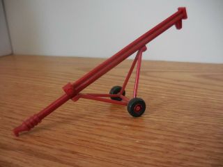 Ertl 1/64 Case Ih Red Grain Auger Elevator For Tractor Farm Toy Collectible
