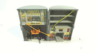 Vintage Galoob 1989 Micro Machines Secret Auto Aupplies Playset Toy Oil Can Open