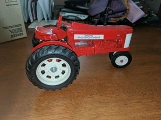 Ertl 1/16 Scale Die - Cast Red Farmall 350 Tractor Limited Edition