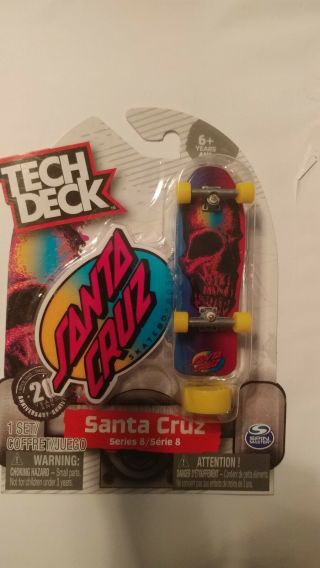Tech Deck Series 8 Skate Fingerboard 2018 20 Years.  Santa Cruz.  Pink Skull.  Auc