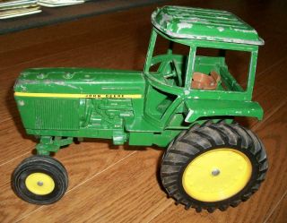 Ertl John Deere Toy Tractor - All Metal - 1:16 Scale - Made In Usa