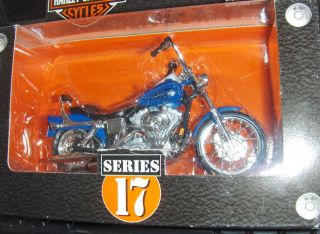 Toy Maisto Diecast 1:18 Harley 2002 Fxdwg Dyna Wide Glide 17 Motorcycle