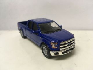 2016 16 Ford F - 150 Lariat Collectible 1/64 Scale Diecast Diorama Model