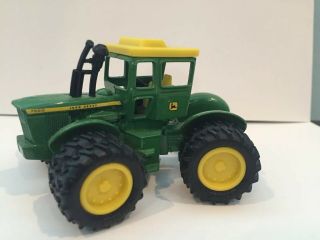 ERTL 1/64 JOHN DEERE 7520 4X4 WITH DUALLS TRACTOR FARM TOY COLLECTIBLE 3