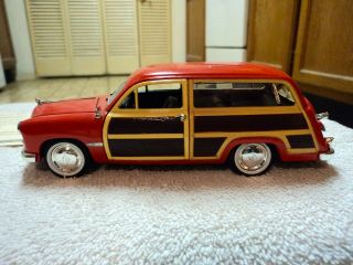 1949 Ford Station Wagon 1/32 Die Cast Collectable Car.