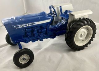 Ertl Ford 4600 Tractor Diecast Metal