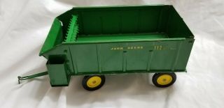 1/16 Ertl Farm Toy John Deere 112 Chuck Wagon Diecast W/plastic Wheels