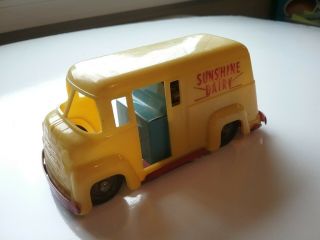 Vintage Plastic/metal Wyandotte Toy Sunshine Dairy Truck Friction Powered 1950 S