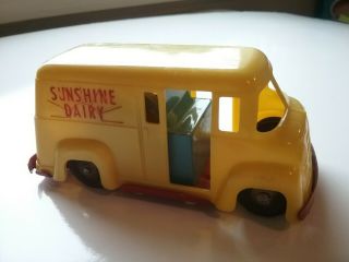 Vintage Plastic/metal Wyandotte Toy Sunshine Dairy Truck Friction Powered 1950 s 2