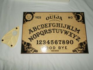 Vintage 1992 Ouija Board Game Parker Brothers Mystifying Oracle Cult USA Made 5