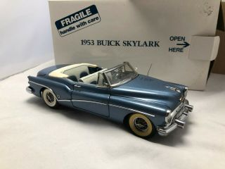 1/24 Scale Model Danbury 1953 Buick Skylark Blue No