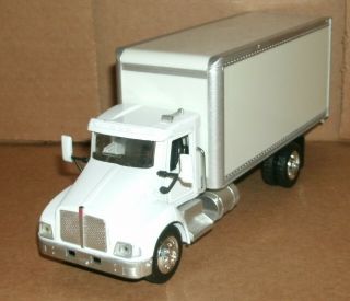 1/43 Scale Kenworth T300 Box Truck Diecast Model - Ray 15703 Plain White