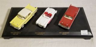 Lmas Diecast Road Legends Model Chevrolet Cars 1957 Bel Air,  Corvette & Nomad