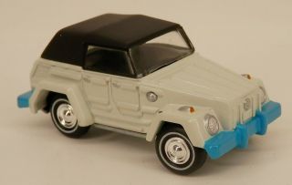 Johnny Lightning 1970s Volkswagen " The Thing " White Vw 1/64 Scale