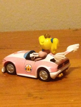 Nintendo Mario Kart Wii Wild Wing Peach Pull Back Action Pink White Car 4
