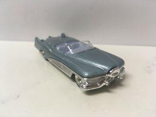 1951 51 Buick Le Sabre Concept Collectible 1/64 Scale Diecast Diorama Model