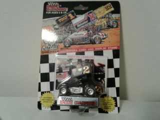 Racing Champions Andy Hillenburg 2 Outlaw Sprint Car Diecast 1:64