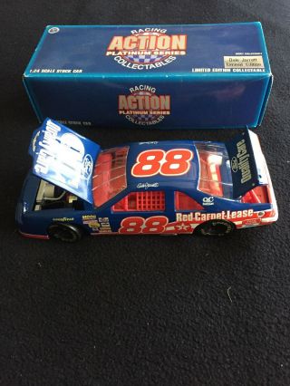 1/24 Action Racing Die - Cast Dale Jarrett 88 Quality Care 2000 Ford Taurus
