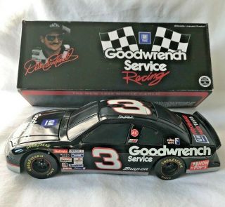 Dale Earnhardt 1995 Goodwrench Service 1:24 Die Cast Monte Carlo - -