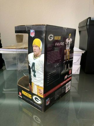 Brett Favre Greenbay Packers Scale McFarlane Collector’s Edition 3
