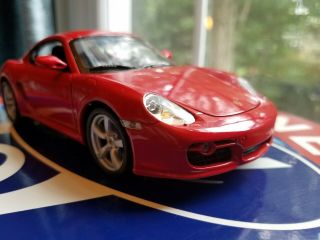 Porsche Cayman S Sports Car In Red 1:24 Scale Diecast From Welly Dc2540