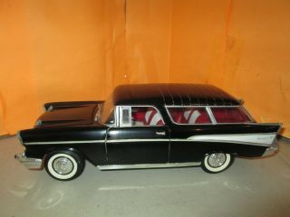 Road Legends 1957 Chevrolet Nomad Station Wagon 1:18 Diecast No Box
