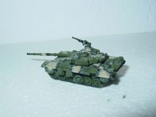 1:144 Russia T - 72 Main Battle Tank