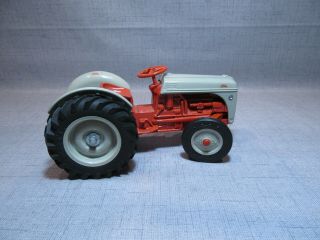 Ertl Ford 8n Diecast Tractor 1/16 Scale
