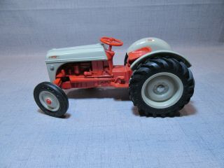 ERTL Ford 8N Diecast Tractor 1/16 Scale 4