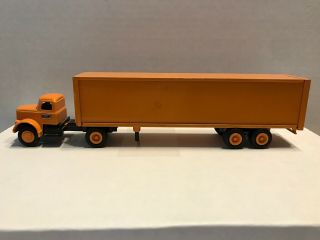 Yellow Freight System 1980 Tractor Trailer Diecast Winross Truck