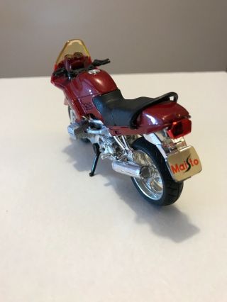 Maisto 1:18 Scale motorcycle BMW RS 3